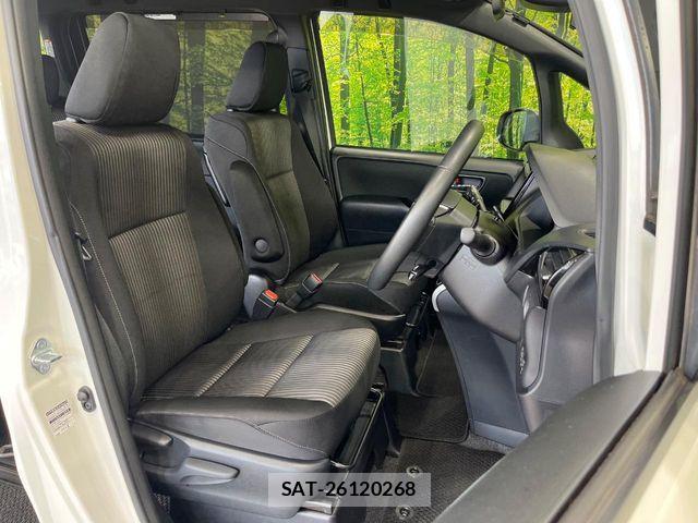 Toyota VOXY 2019-03 7391291-7