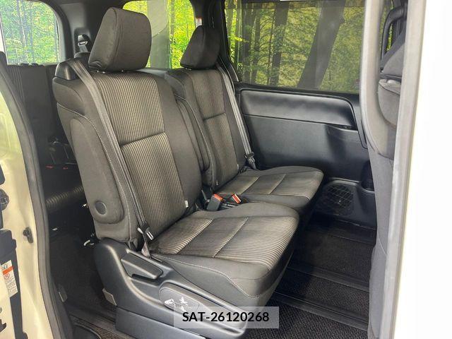 Toyota VOXY 2019-03 7391291-8