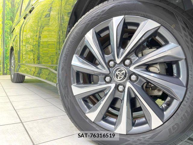 Toyota VOXY 2023-06 7394732-13