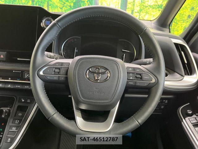 Toyota VOXY 2023-08 7391276-10