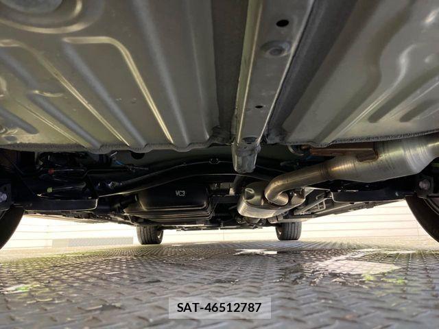 Toyota VOXY 2023-08 7391276-18