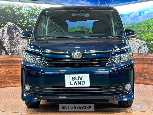 Toyota VOXY 2015-06 7394777-13