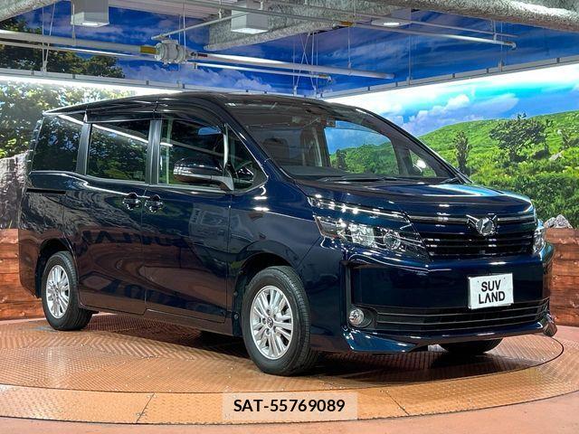 Toyota VOXY 2015-06 7394777-15