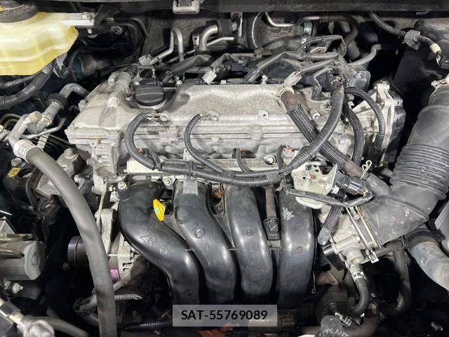 Toyota VOXY 2015-06 7394777-17