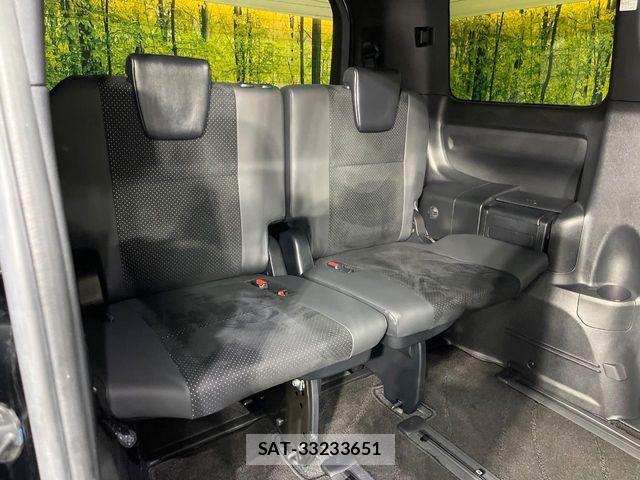 Toyota VOXY 2020-12 7394735-9