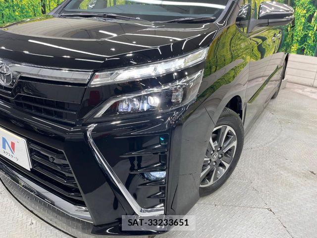 Toyota VOXY 2020-12 7394735-12