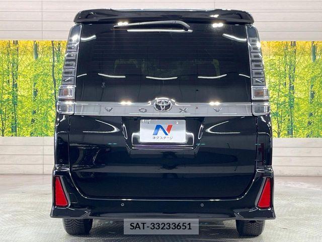 Toyota VOXY 2020-12 7394735-15