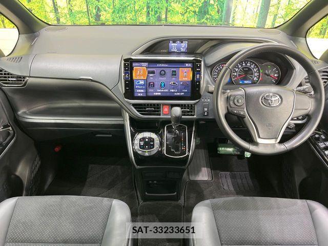Toyota VOXY 2020-12 7394735-1