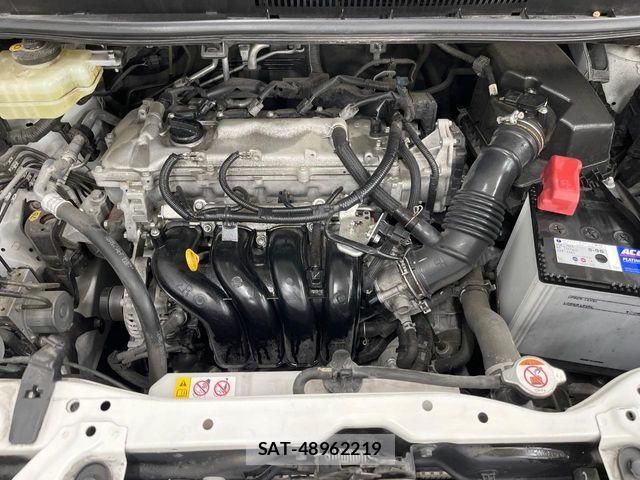 Toyota VOXY 2017-09 7394755-18