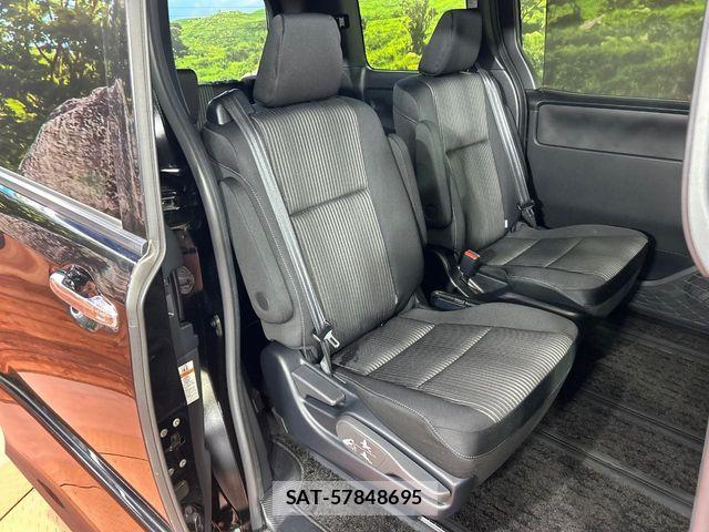 Toyota VOXY 2020-10 7394741-8
