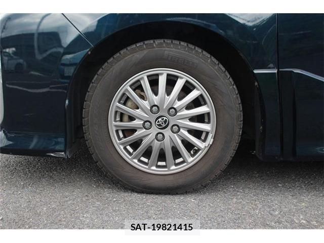 Toyota VOXY 2014-05 7394778-22
