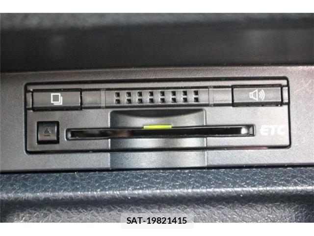 Toyota VOXY 2014-05 7394778-5