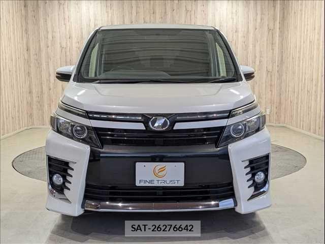 Toyota VOXY 2014-09 7394788-15