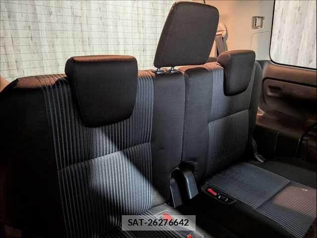 Toyota VOXY 2014-09 7394788-8