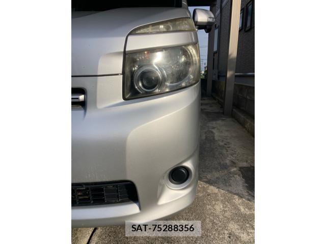Toyota VOXY 2007-10 7393717-3