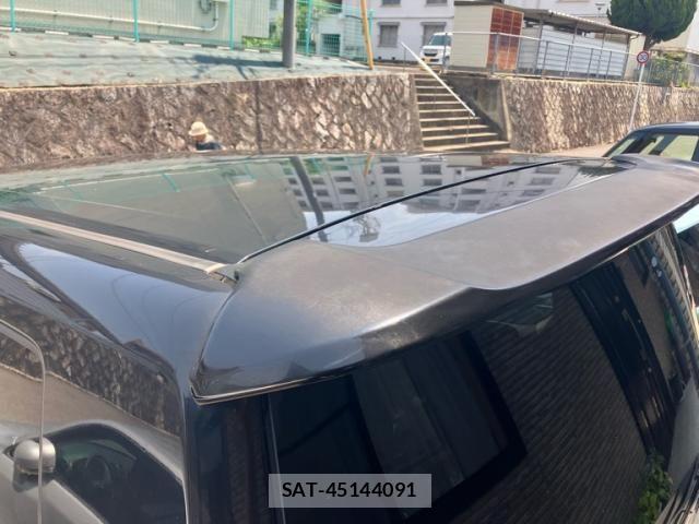 Toyota VOXY 2007-10 7394787-12