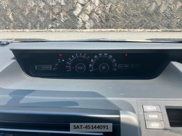 Toyota VOXY 2007-10 7394787-20