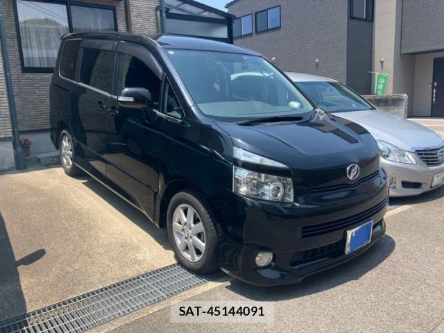 Toyota VOXY 2007-10 7394787-2
