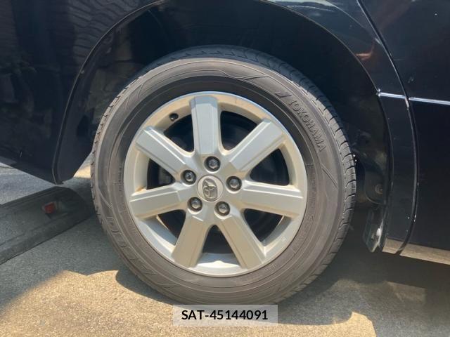 Toyota VOXY 2007-10 7394787-6