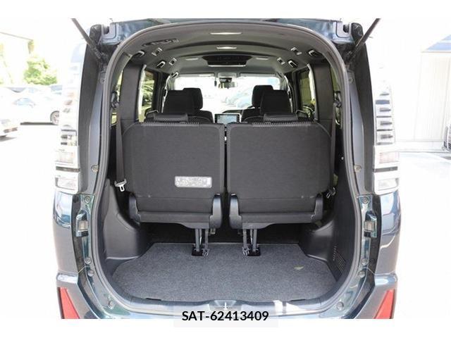 Toyota VOXY 2018-08 7394772-20