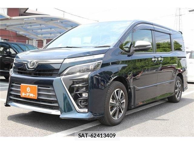 Toyota VOXY 2018-08 7394772-25