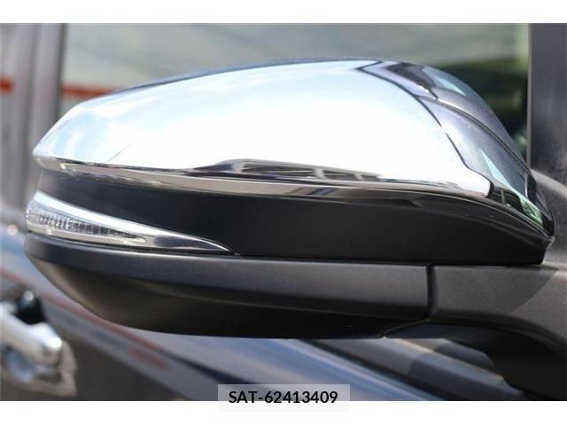 Toyota VOXY 2018-08 7394772-29