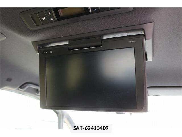 Toyota VOXY 2018-08 7394772-4