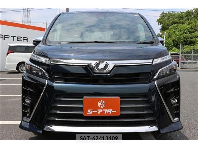Toyota VOXY 2018-08 7394772-8