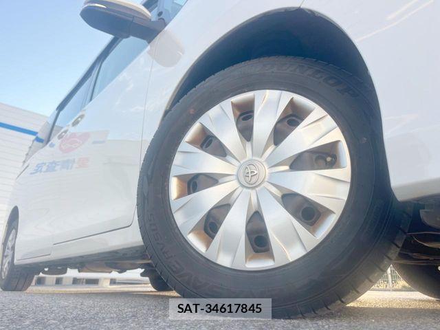 Toyota VOXY 2015-09 7394774-14