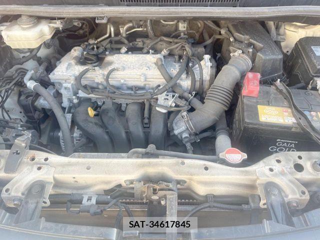Toyota VOXY 2015-09 7394774-18
