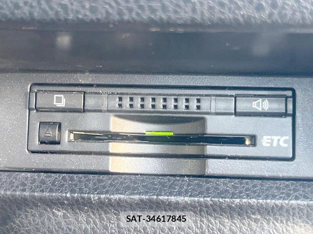 Toyota VOXY 2015-09 7394774-6