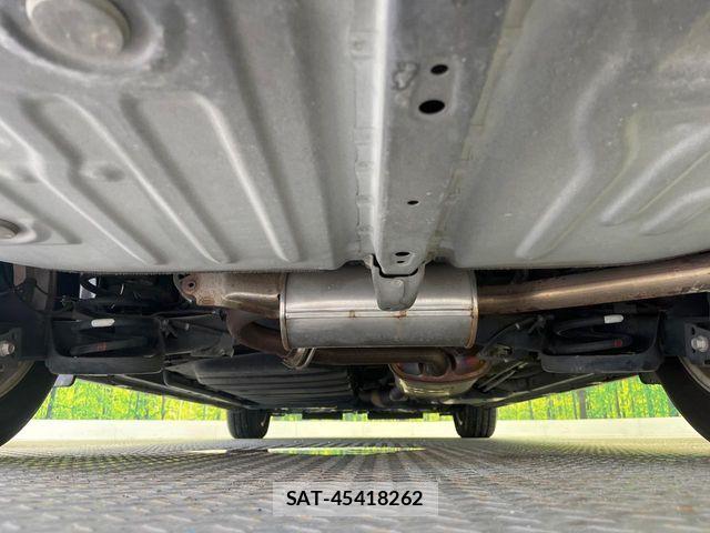 Toyota VOXY 2014-04 7394775-19