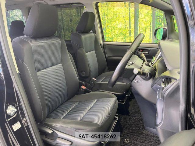 Toyota VOXY 2014-04 7394775-8