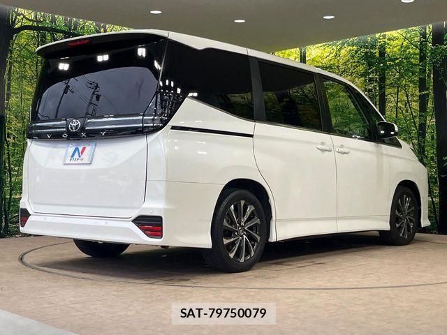 Toyota VOXY 2024-05 7394726-17