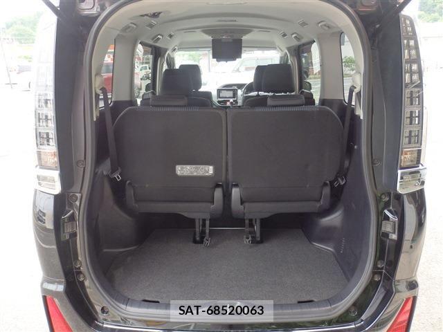 Toyota VOXY 2015-06 7458744-24