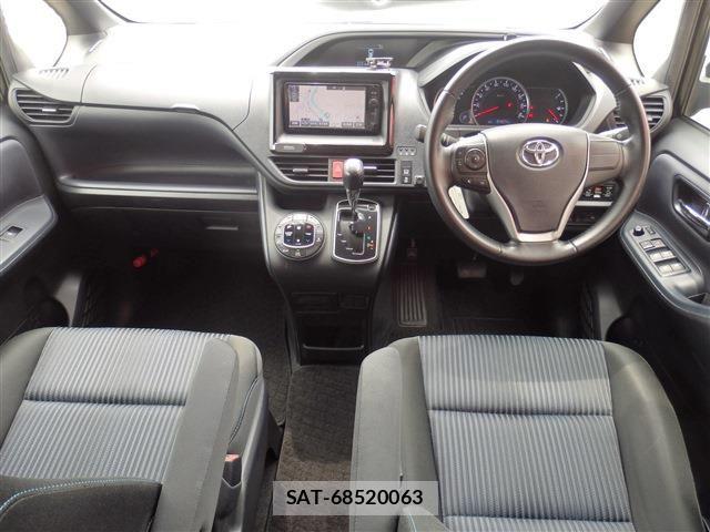 Toyota VOXY 2015-06 7458744-25