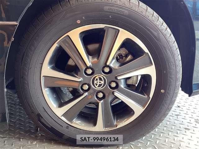 Toyota VOXY 2020-11 7458707-16