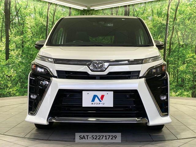 Toyota VOXY 2021-02 7458708-13