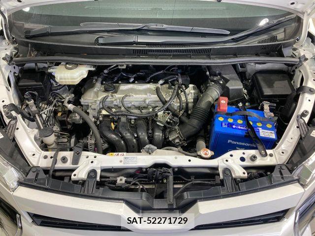 Toyota VOXY 2021-02 7458708-17