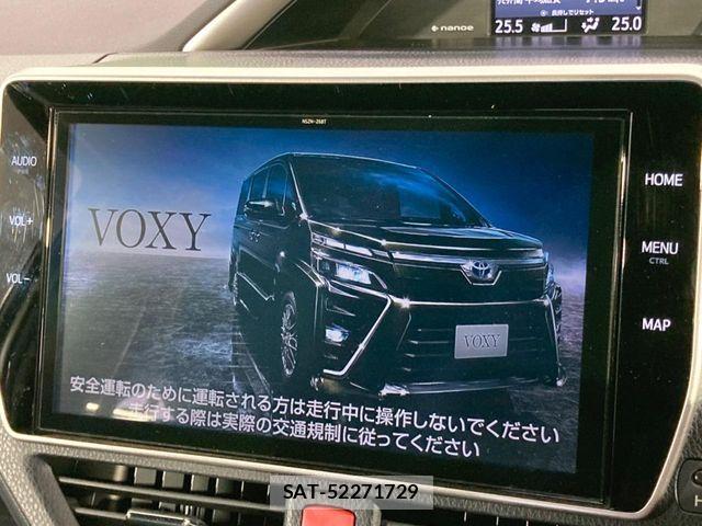 Toyota VOXY 2021-02 7458708-2