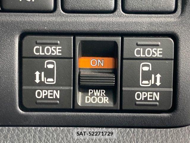 Toyota VOXY 2021-02 7458708-5