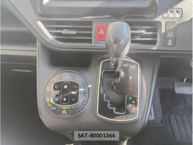 Toyota VOXY 2015-07 7458743-11