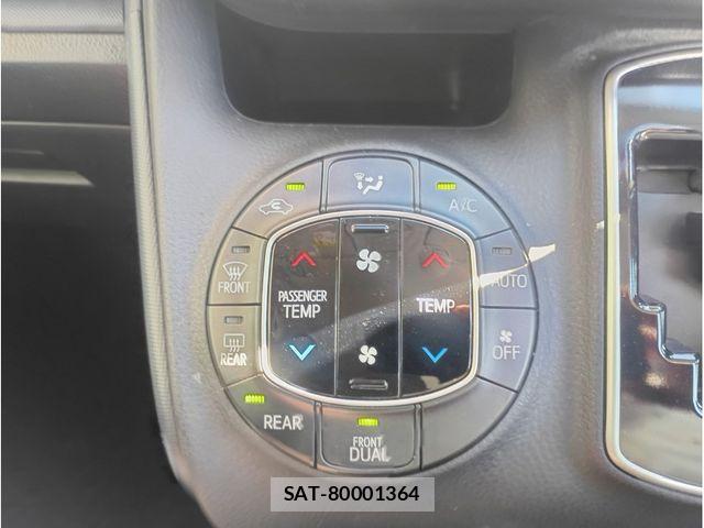 Toyota VOXY 2015-07 7458743-12