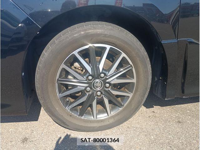 Toyota VOXY 2015-07 7458743-19