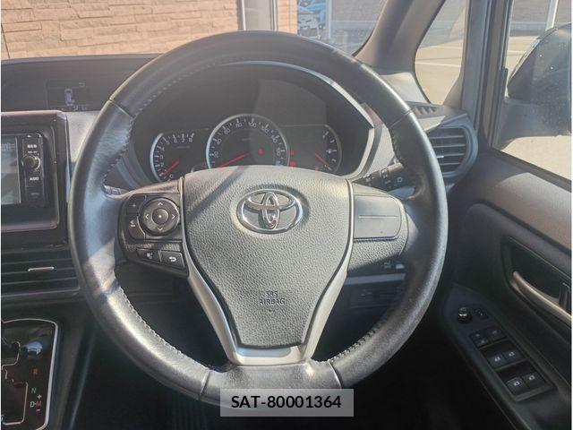 Toyota VOXY 2015-07 7458743-8