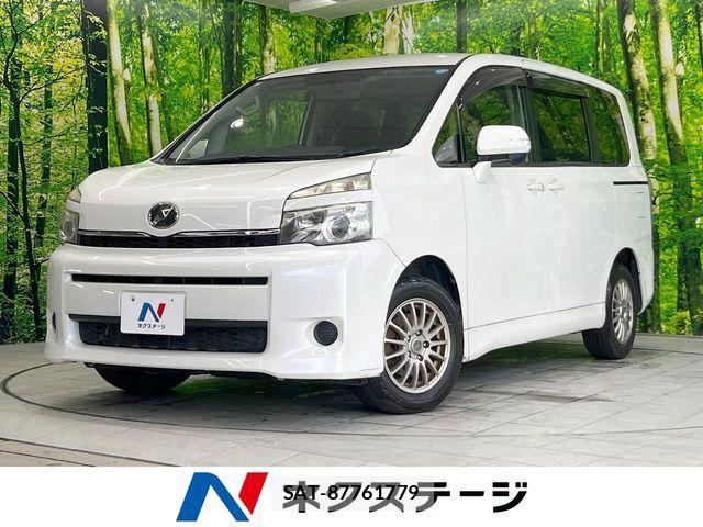 Toyota VOXY 2013-02 7458757-0