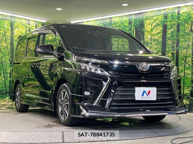 Toyota VOXY 2017-08 7458733-16