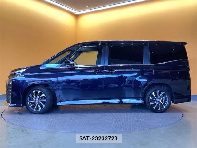 Toyota VOXY 2024-04 7458699-11