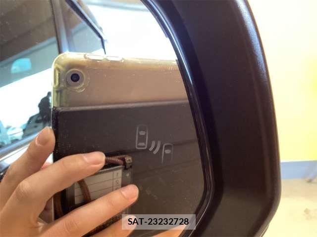 Toyota VOXY 2024-04 7458699-8