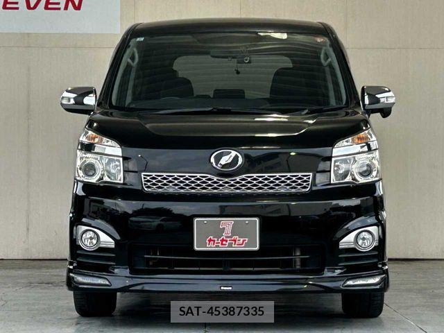 Toyota VOXY 2013-07 7458747-24